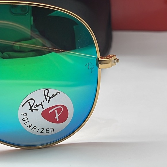 Brand New & Auth Ray ban 3025 Aviator Polarized Gold with Forest Green UNISEX - Picture 7 of 8